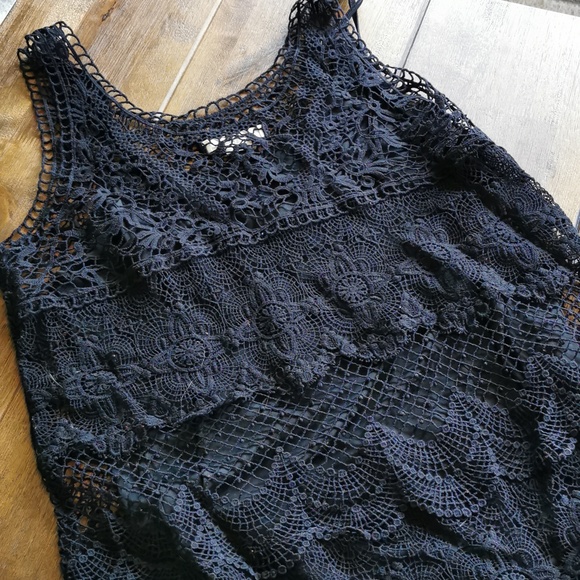 Crochet Scalloped dress - Picture 2 of 7